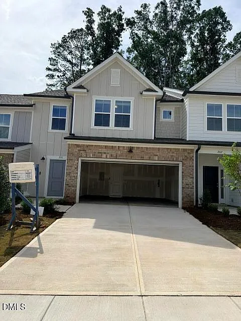 205 Broomside Ave
