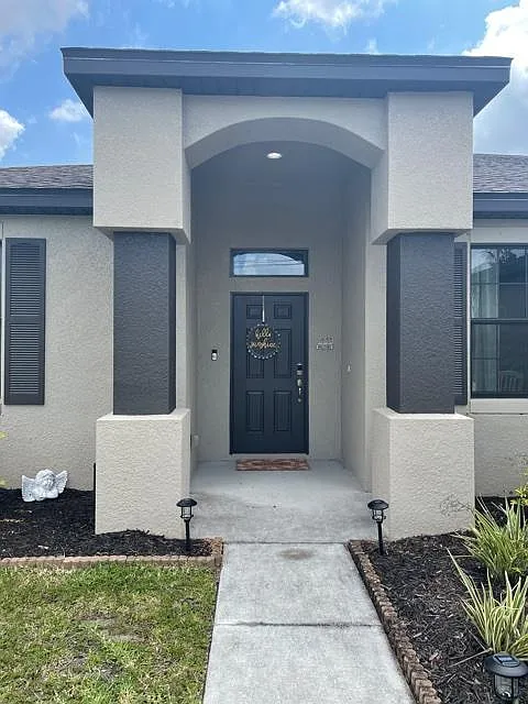 4 bed, 1980 sqft, $3,600 — Photo 2