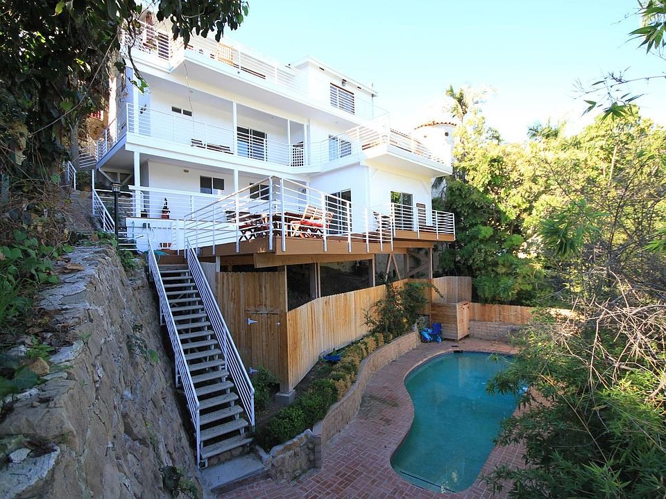1st image of 2058 Glencoe Way