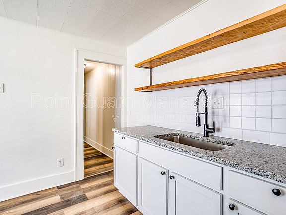 4th image of 1204-1206 N Jefferson St #1