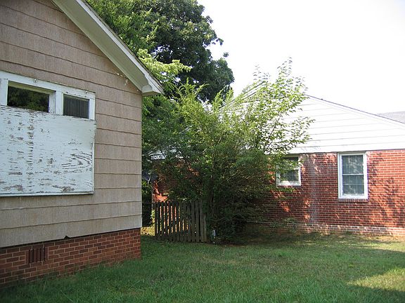 View to right.