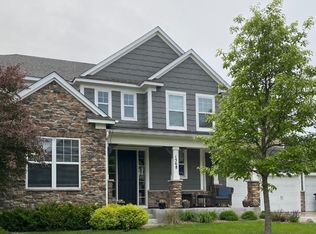 1568 Headwaters Ln, Woodbury, MN 55129