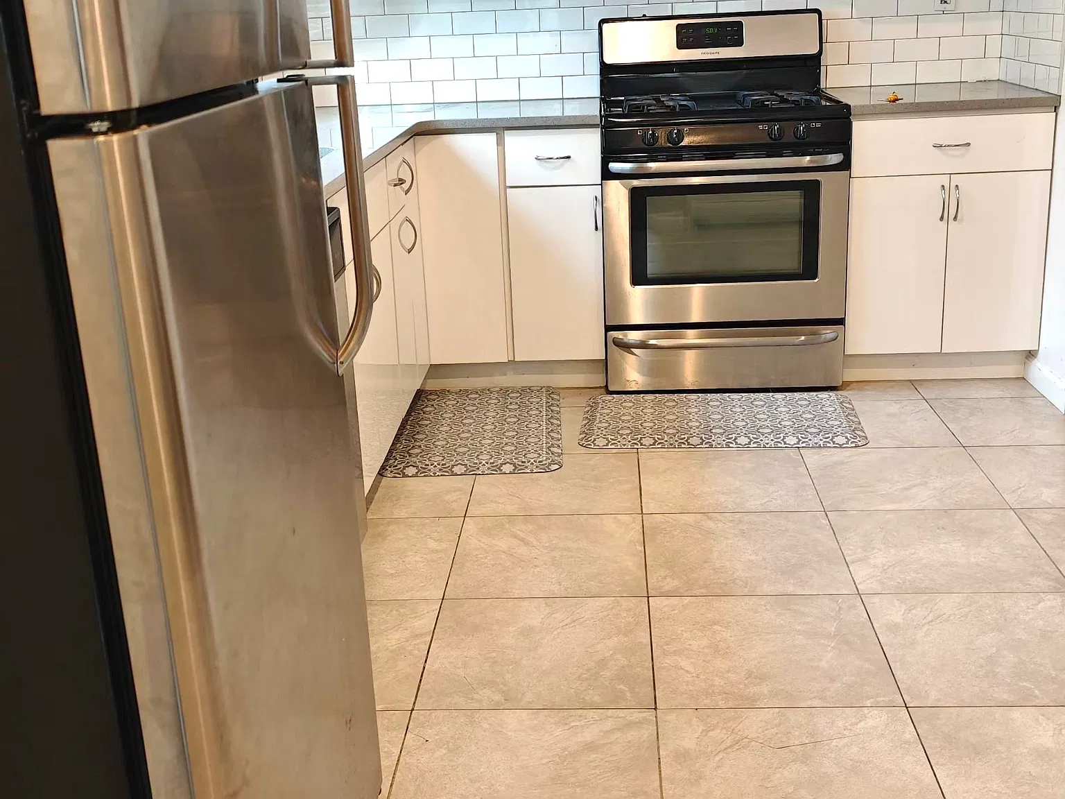 3 bed, 1300 sqft, $3,500 — Photo 4