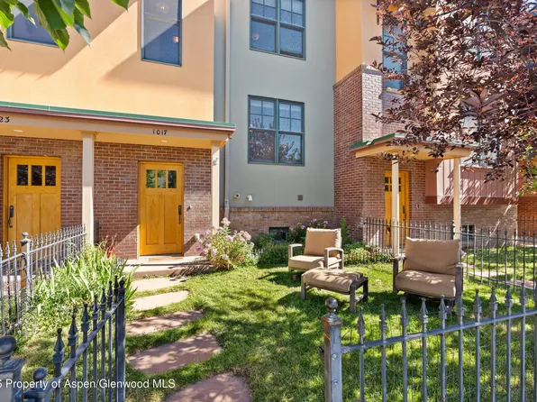 1017 Main St, Carbondale, CO 81623