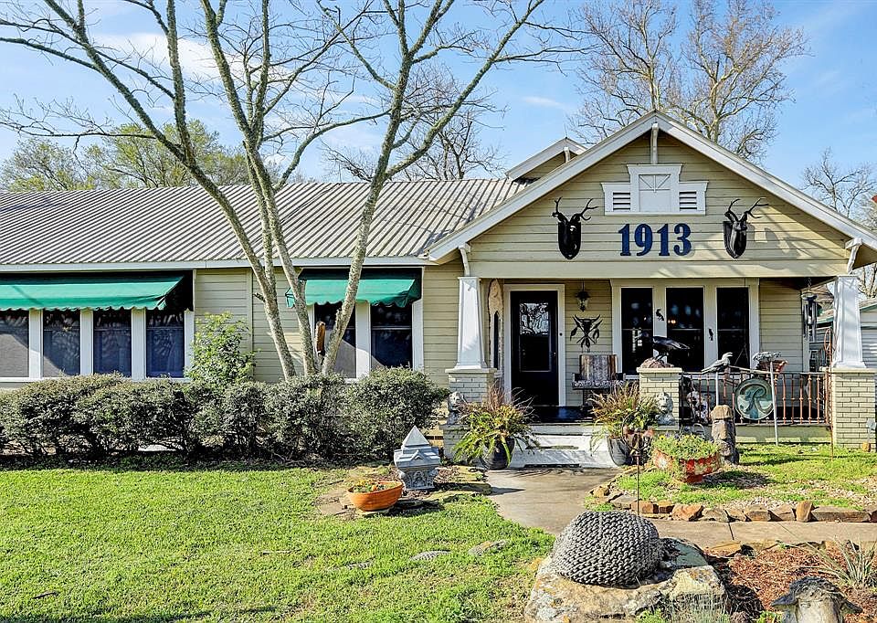 1913 Spur 458, Carmine, TX 78932 Zillow