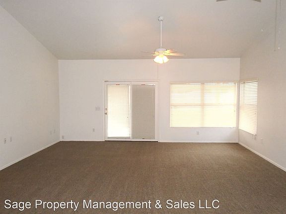 3rd image of 830 N Granada Dr