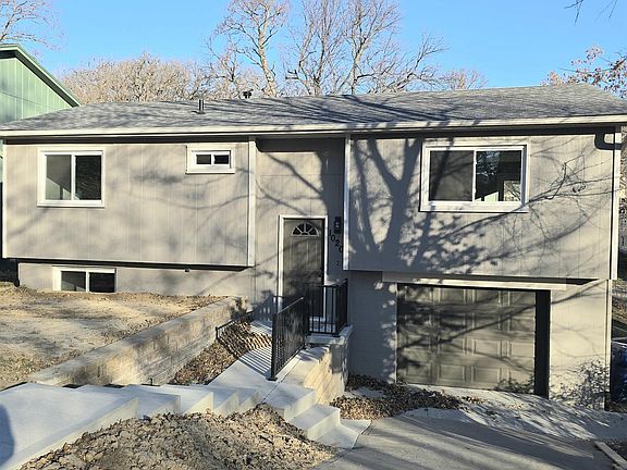 3rd image of 1020 2nd Ave