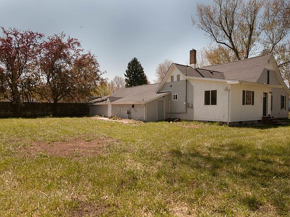 3rd image of 1025 1st St