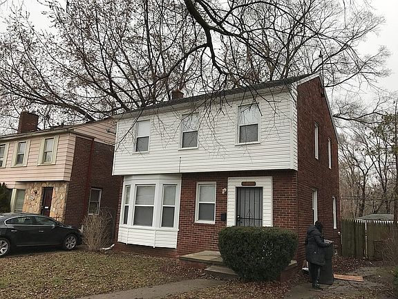 3rd image of 10500 W Outer Dr