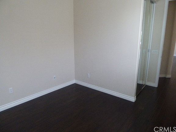 5th image of 8132 Natoma St