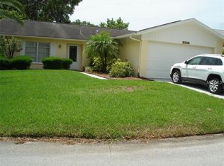 10727 Los Santos Dr, Port Richey, FL 34668