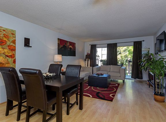 2nd image of 310 N Jackson St APT 102