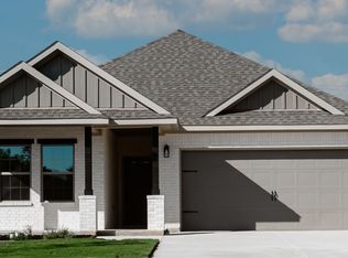 713 Raylan St, Springtown, TX 76082