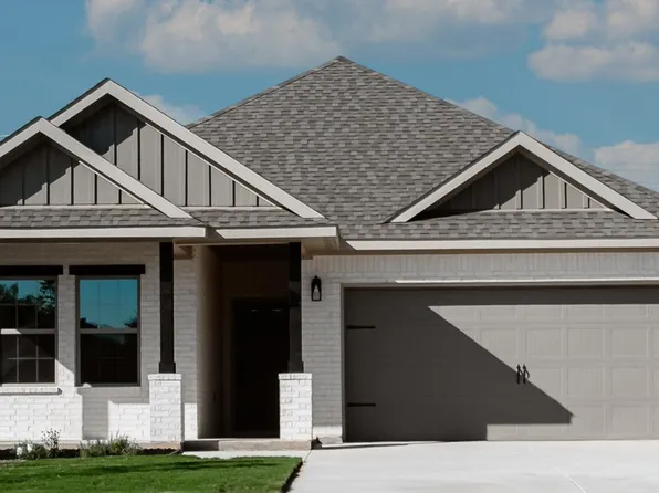 713 Raylan St, Springtown, TX 76082