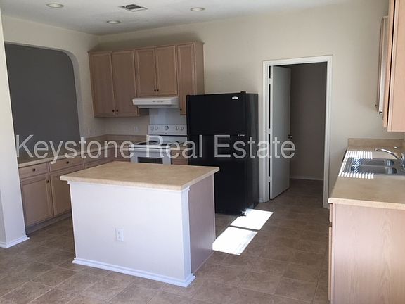 5th image of 1764 Bayland St