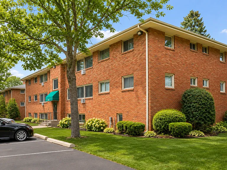 Unity View Apartments - 476 75th Ave NE — Photo 24
