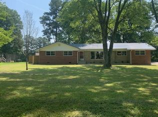 25 Walnut Ln, Manchester, TN 37355