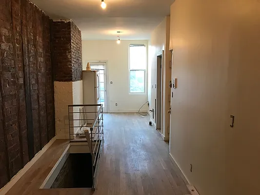 Rented by Bedford 6 Real Estate | media 21