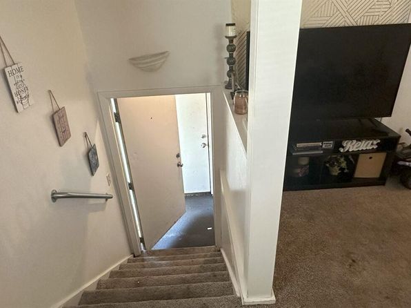 cedar-rapids-iowa-444362957 picture