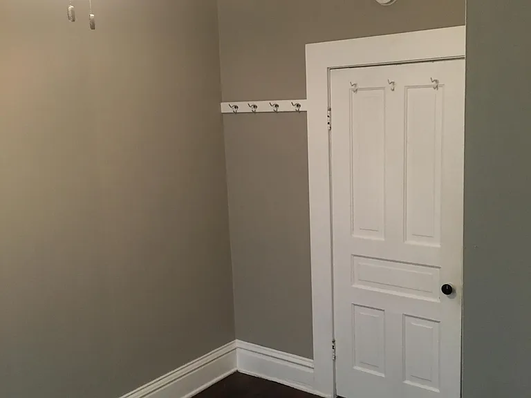 Middle Bedroom