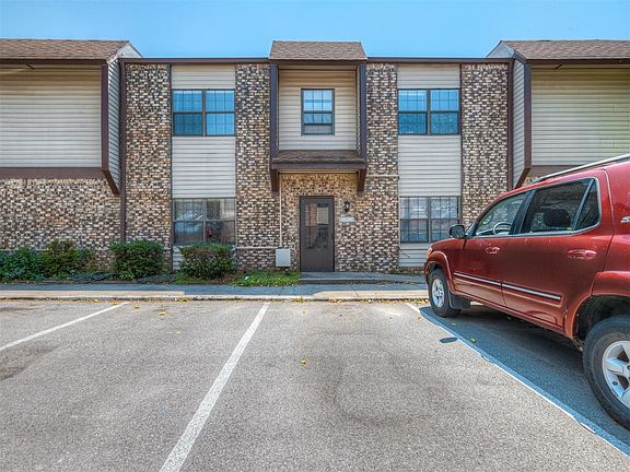 2nd image of 401 12th Ave #270