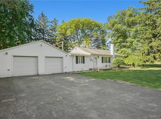8680 Townline Rd, Gasport, NY 14067