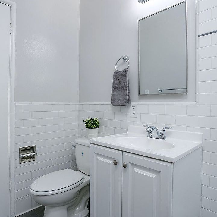 1st image of 502 Orange Ave APT 20