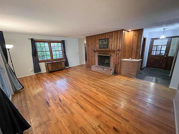2nd image of 5471 N Meadows Blvd