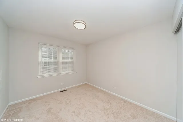 410 Tanglewood Ct — Photo 14