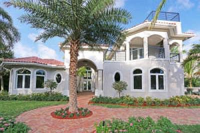 2nd image of 930 South Ocean Boulevard 1