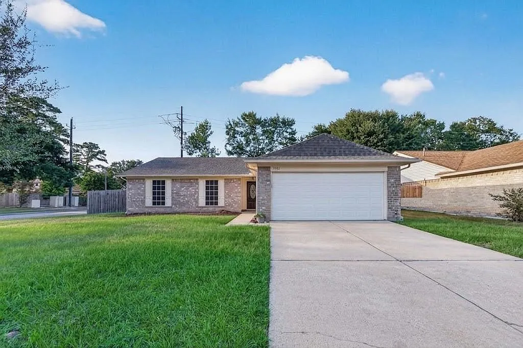 3 bed, 2.0 bath, 1480 sqft, $1,900 — Photo 1
