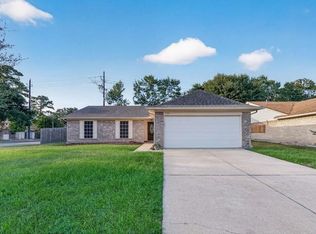 9322 Magnolia Ridge Dr, Houston, TX 77070