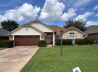 7214 Red Pine Dr, Fort Smith, AR 72916