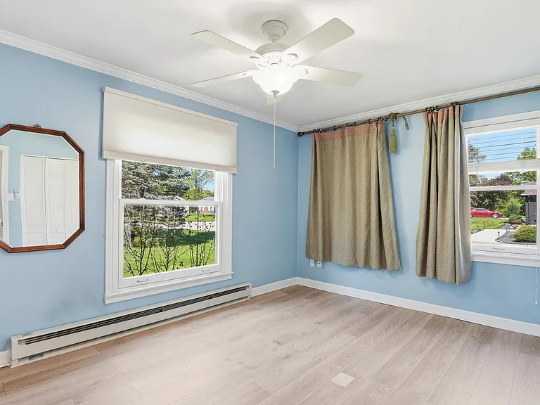 16195 Madoline St — Photo 32