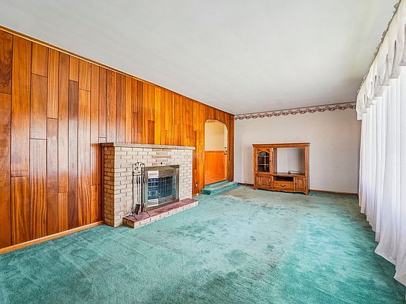 5th image of 3100 Emilie Ln