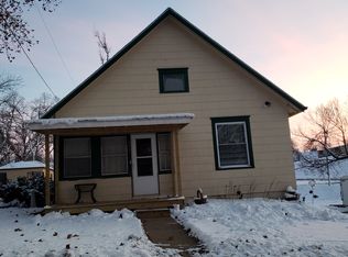 605 Oak St, Oakland, IA 51560