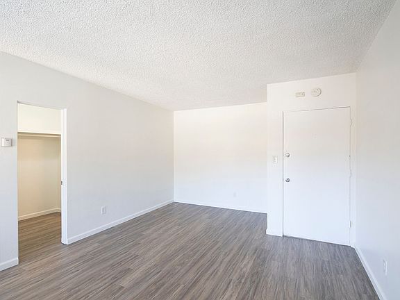 4th image of 3667 Keating St #0