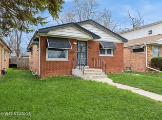 14913 Leavitt Ave, Harvey, IL 60426