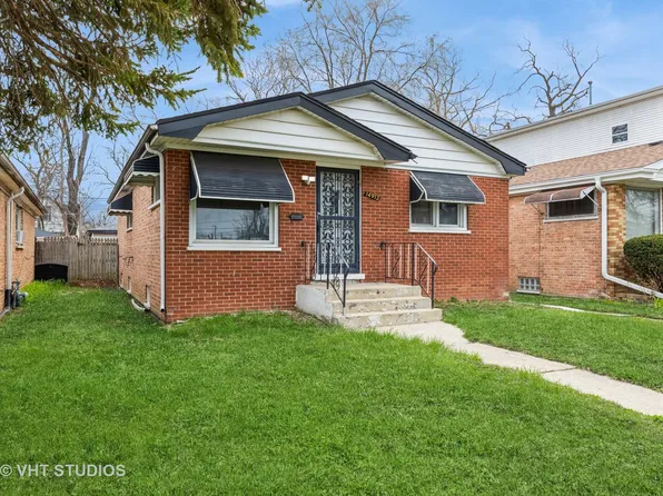 14913 Leavitt Ave, Harvey, IL 60426