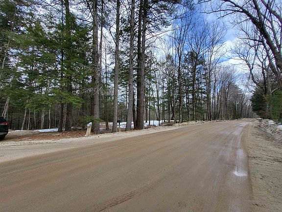 2nd image of 890 Washburn Road