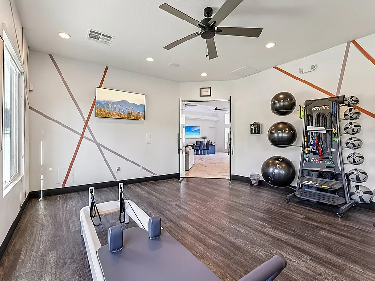 Yoga/Pilates Room
