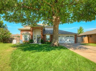 505 Blue Ridge Dr, Edmond, OK 73003