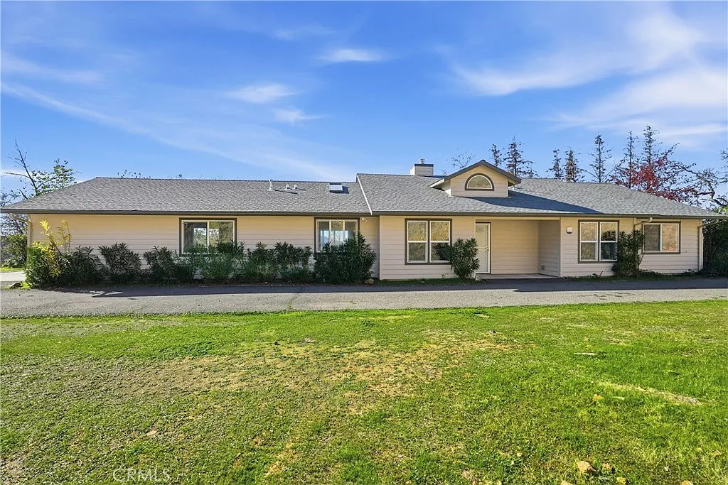 5670 Bear Trap Dr photo 1