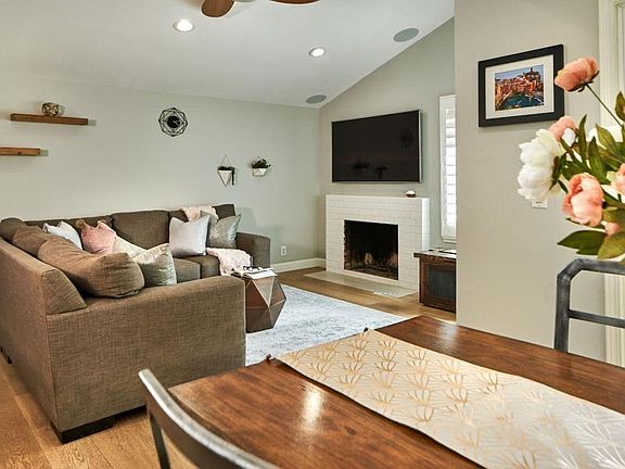 2nd image of 1552 McKinley Ave