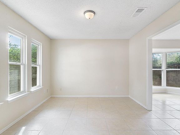 3rd image of 1347 Sanibel Ln