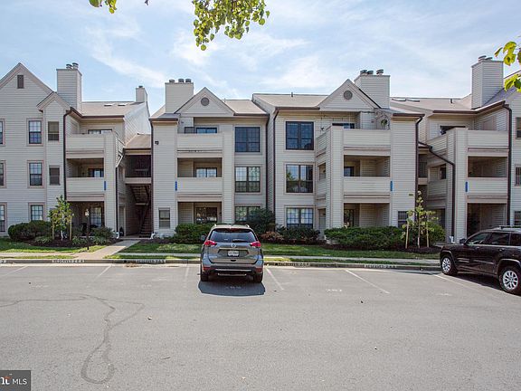 3rd image of 6935 Mary Caroline Cir APT E