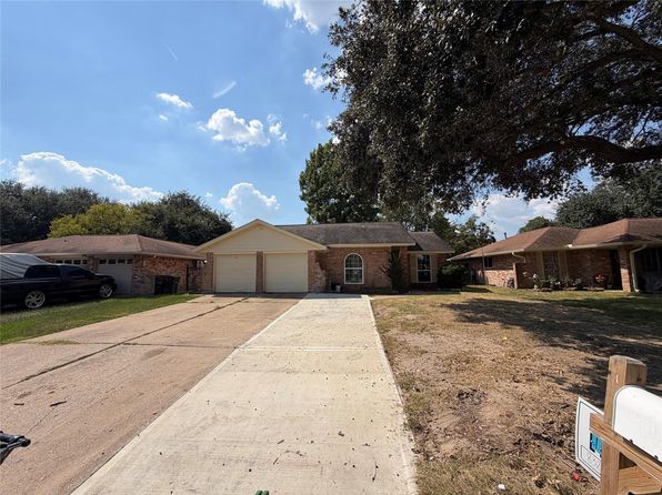 10215 Hannon Dr