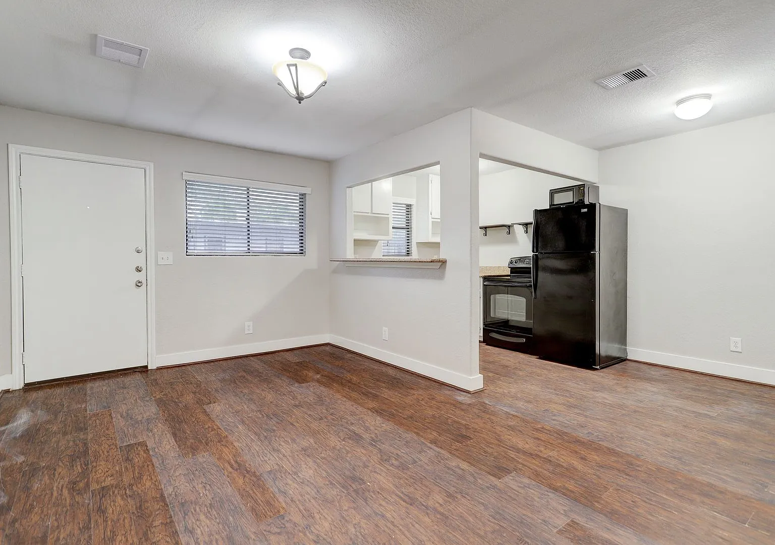 TLP Hawthorne — Photo 4