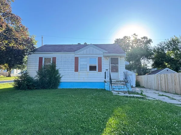 4916 S 41st St, Omaha, NE 68107