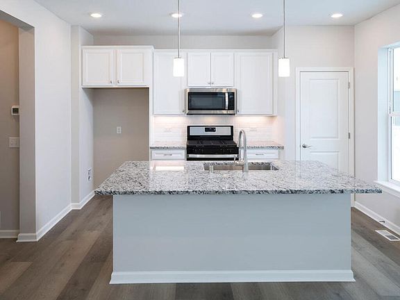 The Minnetonka - Kitchen